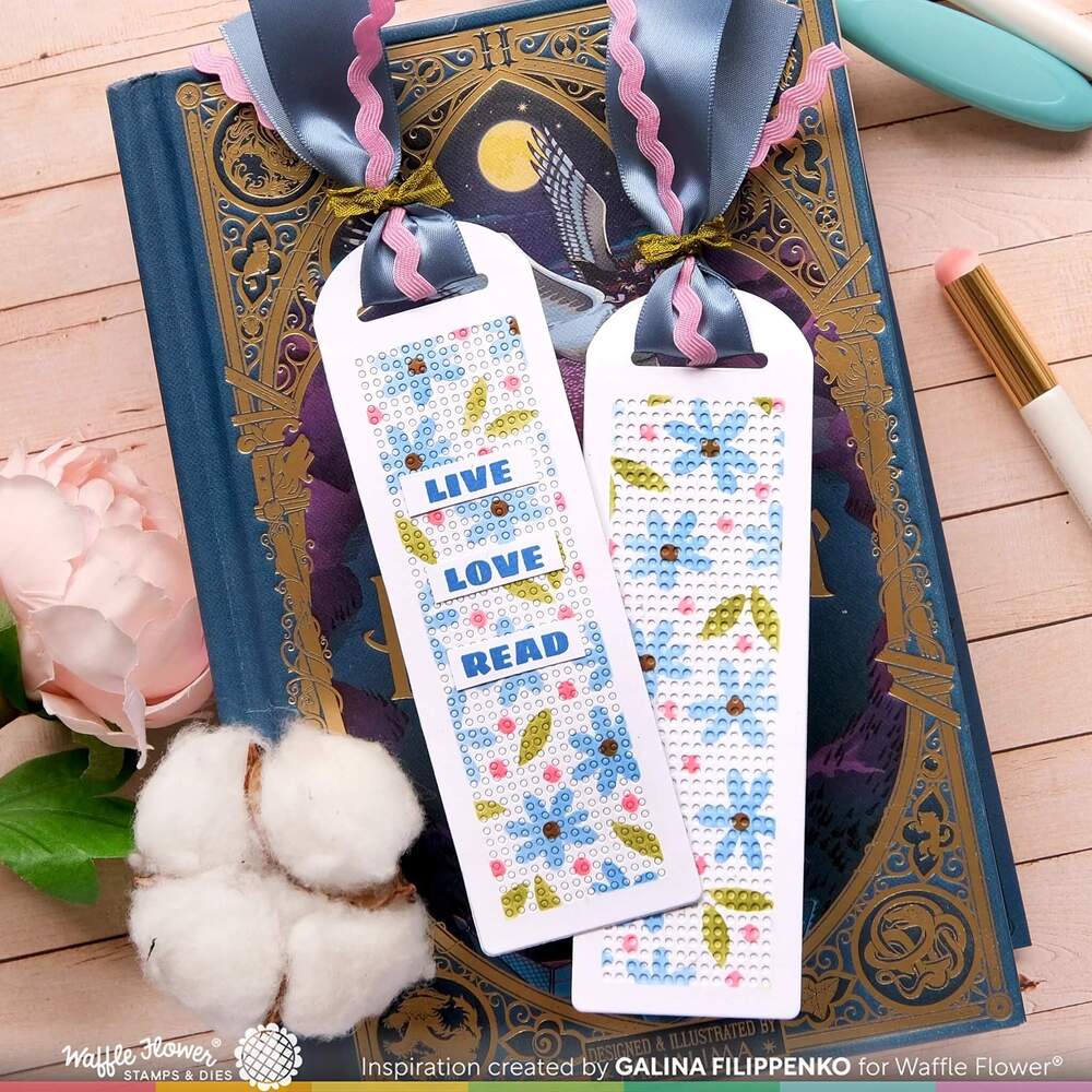 Waffle Flower Dies - Stitchable Round Bookmark 421824